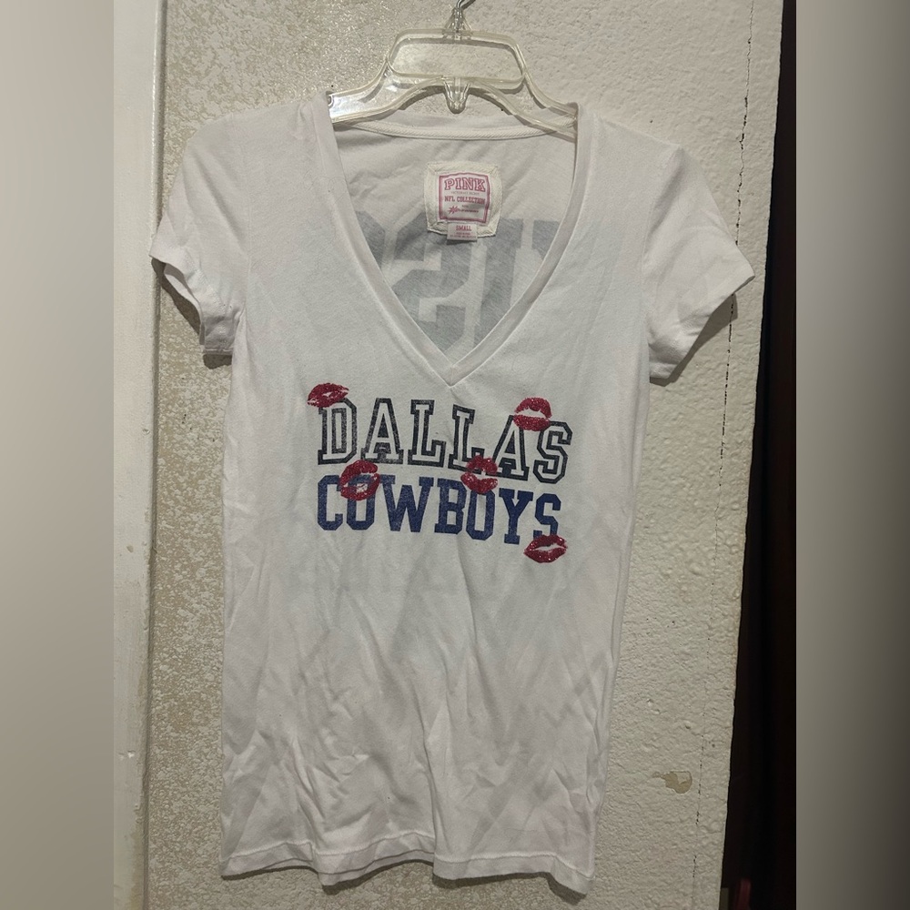 PINK Victoria's Secret White Dallas Cowboys V-Neck Tee